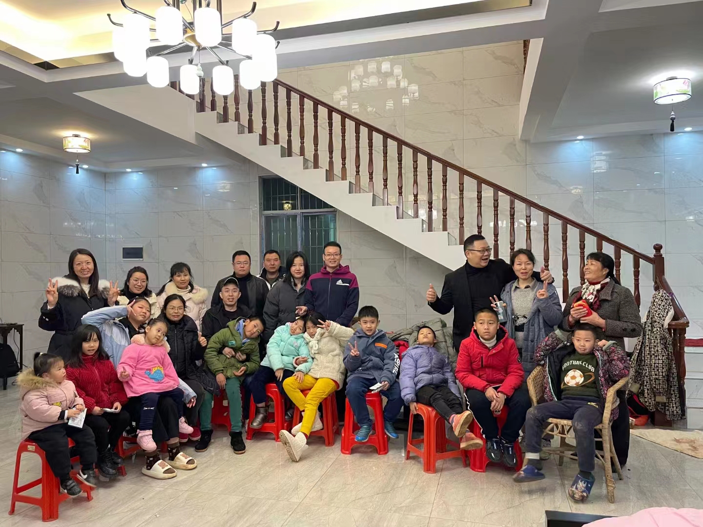 Happy Hehua, enjoy reunion--the most beautiful family portrait online event in Hehua Community | bet